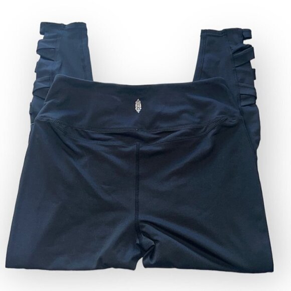 Free PEOPLE Movement Very Prairie High Rise Legging in Black size Large - Picture 6 of 16